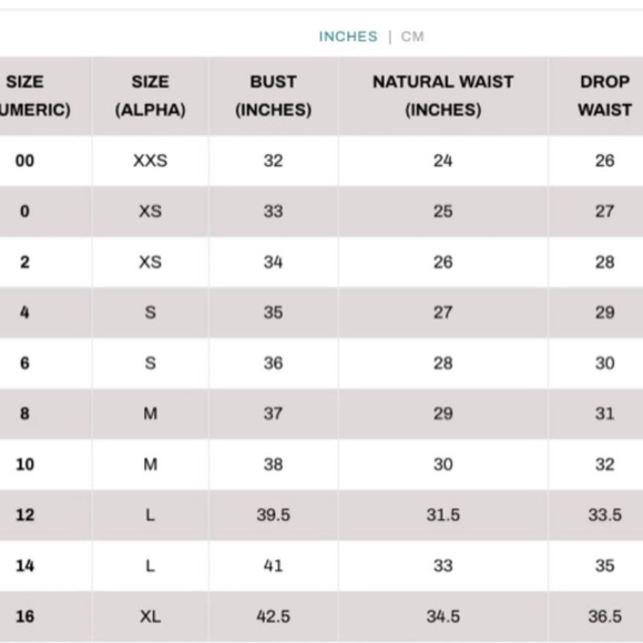 Eva Franco Ruffled Blouse - Picture 9 of 9